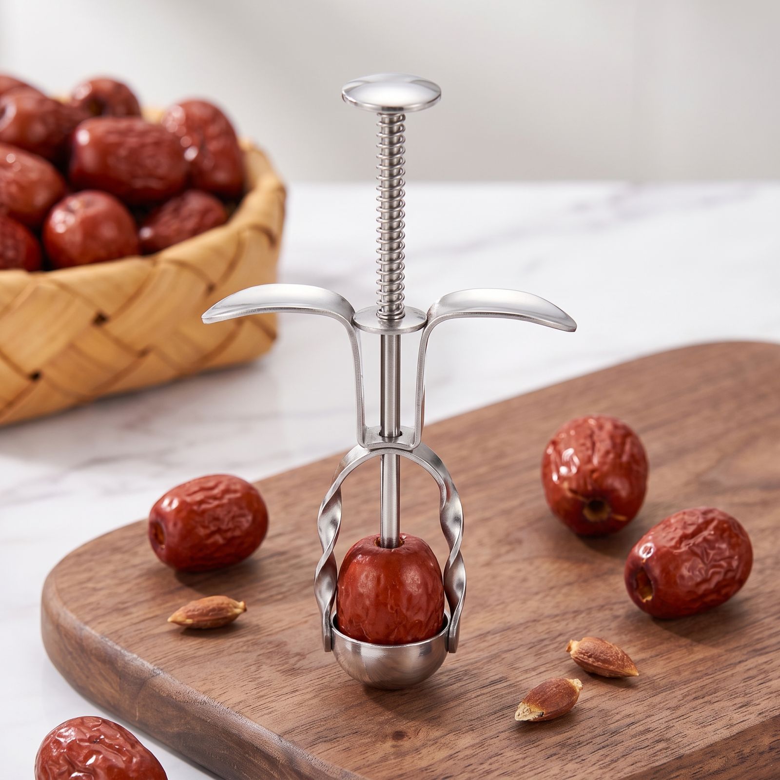 Alat Penghilang Biji Kurma Mer - Kitchen Gadgets & Toys ulasan dan harga